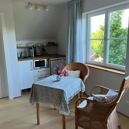 Haus Seefrieden 울딘겐물호펜